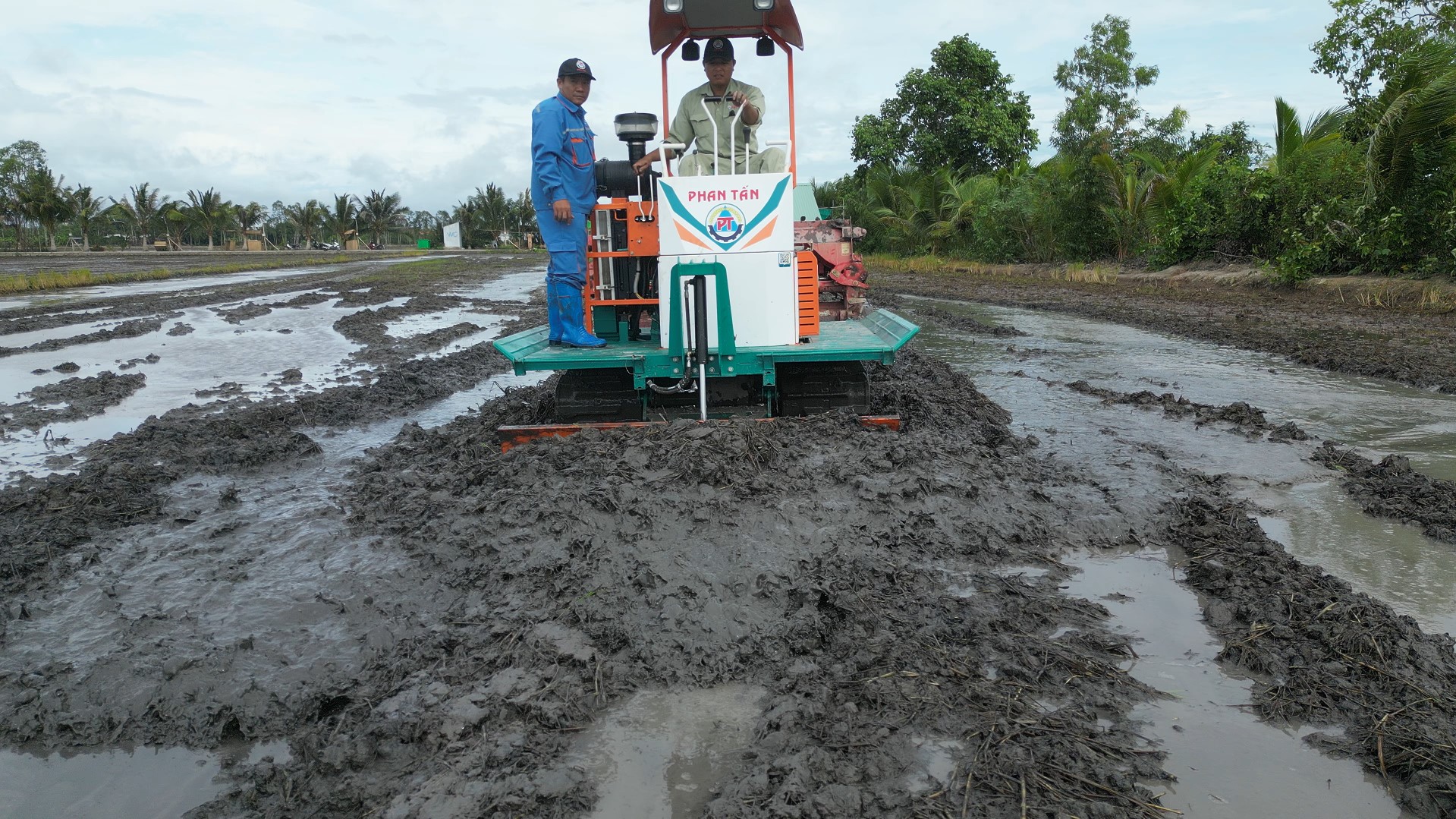 Ảnh 2 - Lam ủi 3 ty PT-KXT